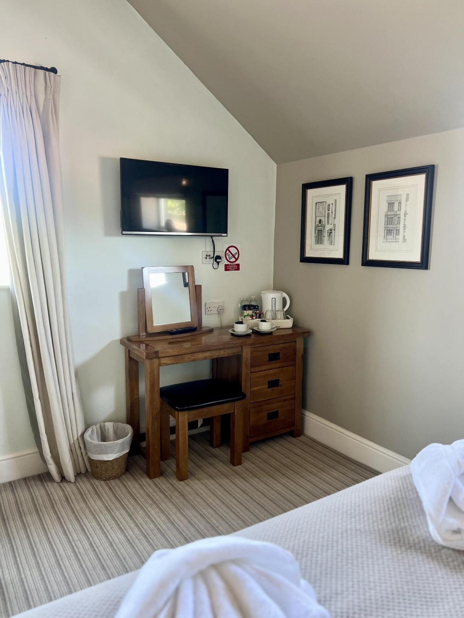 The Parson Woodforde Hotel Weston Longville Cameră foto